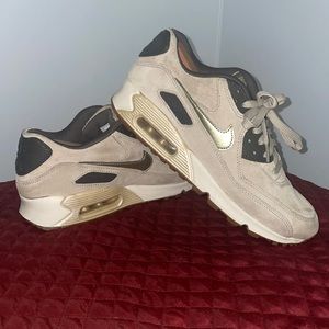 RARE!!! Air Max 90 Premium Suede String Gold
